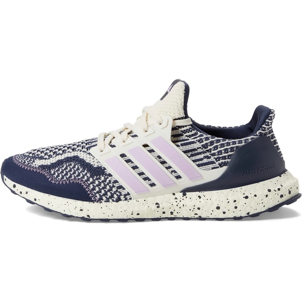 ADIDAS ULTRABOOST